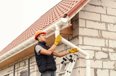 Pose et remplacement de gouttières à Banios